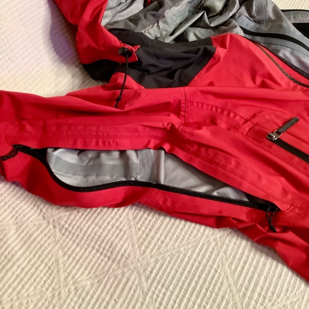 Rei E1 Elements Dark Red & Black Tech XL Waterproof Rain Jacket Removable Hood - Picture 8 of 16